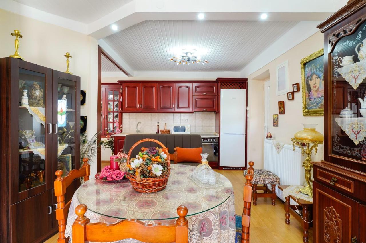 Irene'S Apartment Kastron  外观 照片