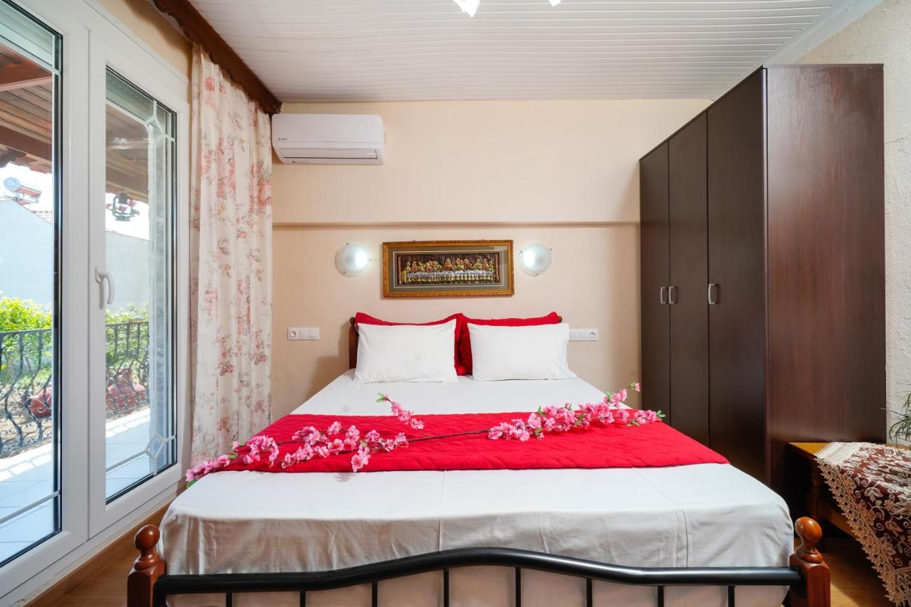 Irene'S Apartment Kastron  外观 照片